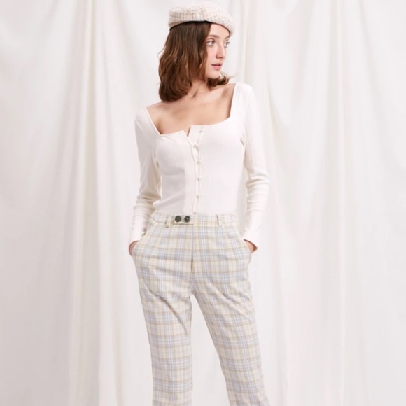 Petite Studio Juliet White Top - Picture 6 of 16